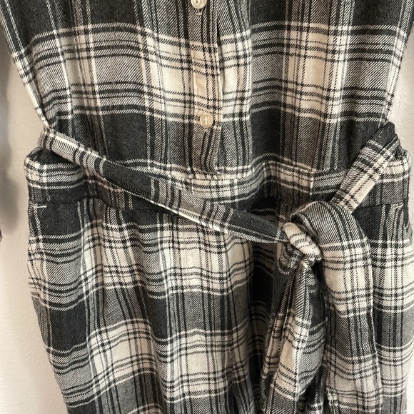 CLOTH & STONE PLAID ROMPER - Picture 5 of 7